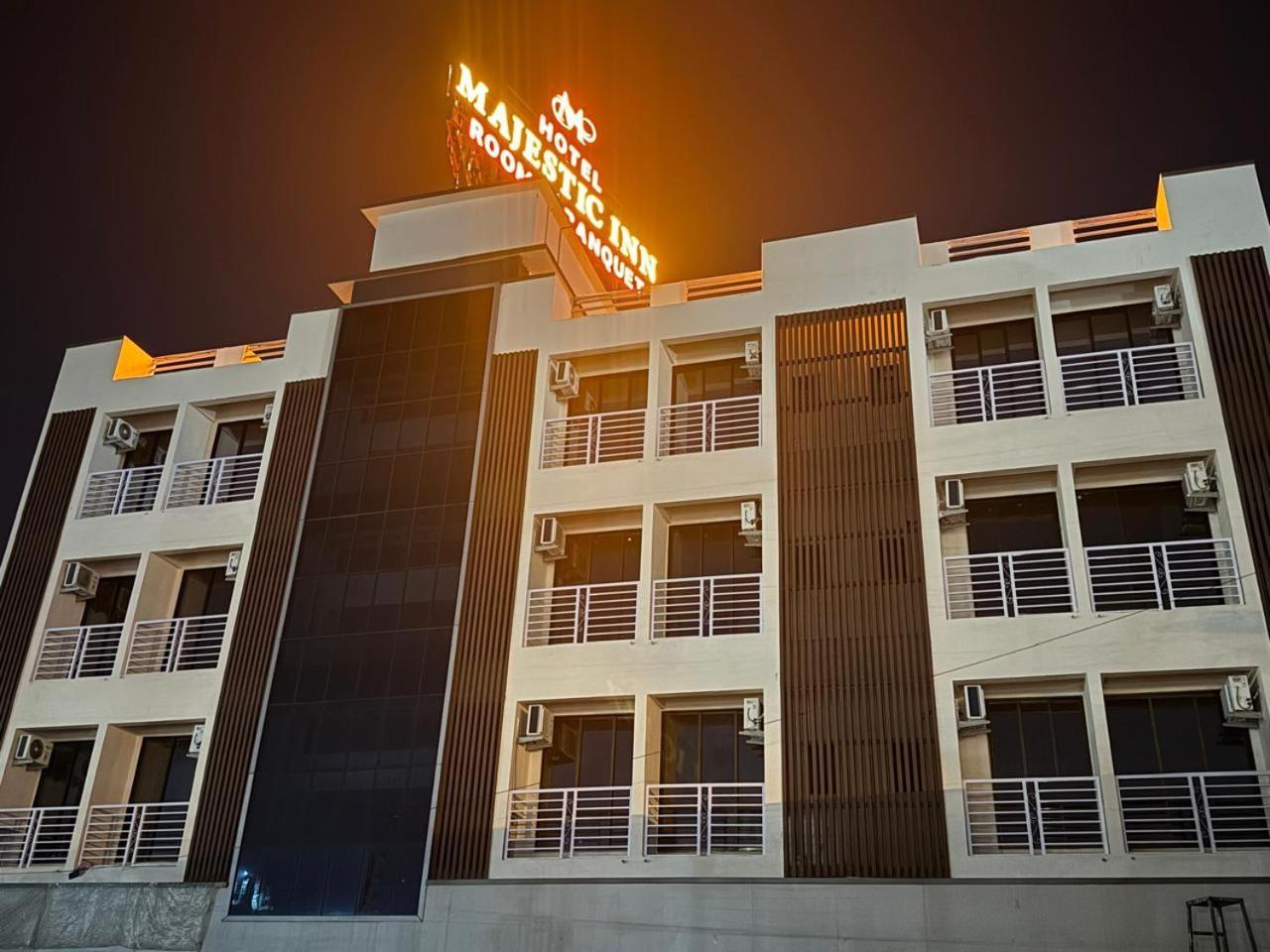 Majestic Inn Vasai Dış mekan fotoğraf